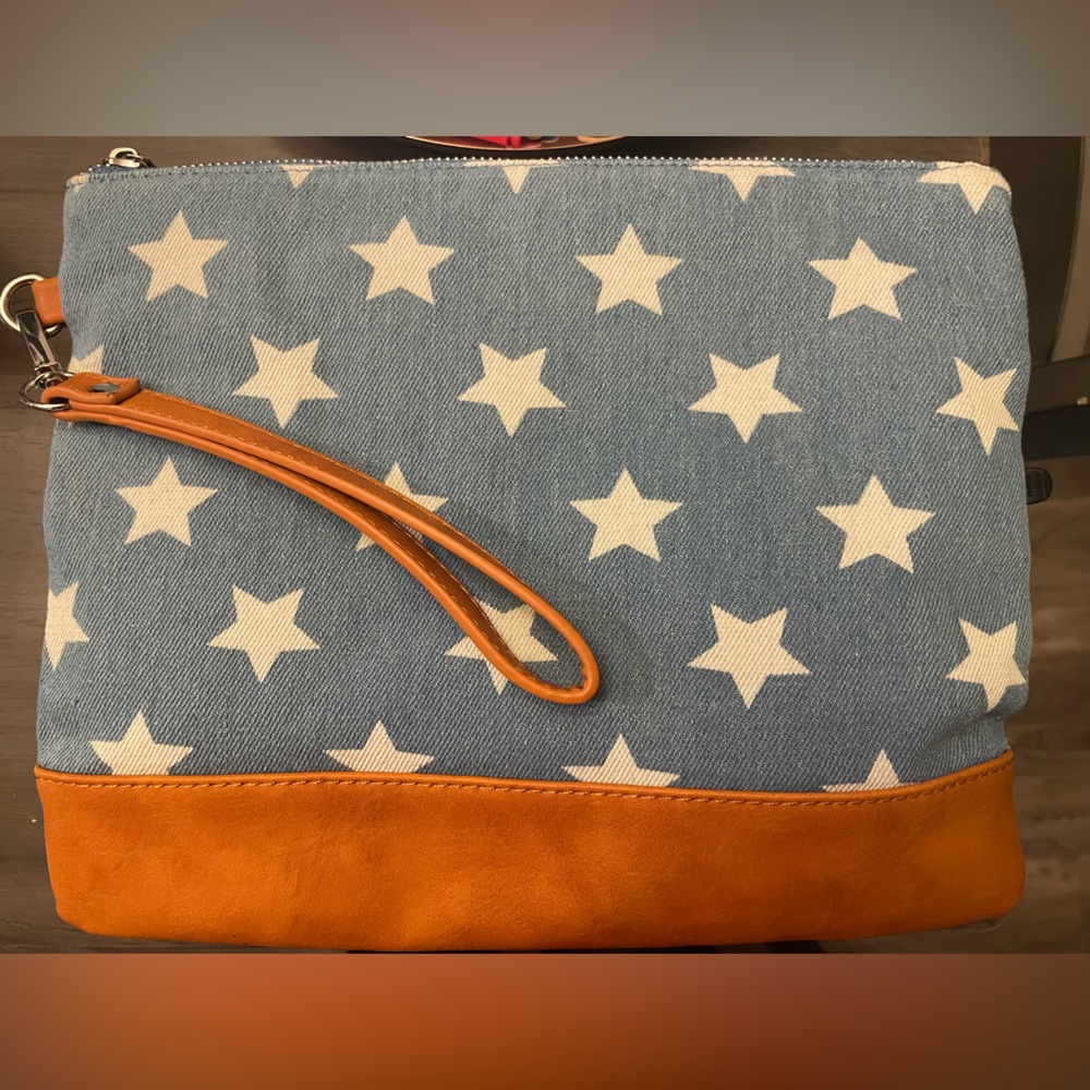 No brand - blue, white, and orange bag - size medium
